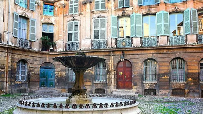 Appart Hotel Cezanne Aix-en-Provence Apartment